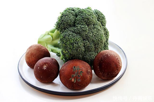 特殊时期此菜务必要多吃,老少皆宜,营养下饭,还能提高抵抗力