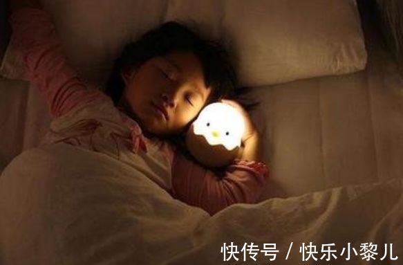 眼睛|孩子那么小就戴近视眼镜,到底怎么回事?多半有这4个原因