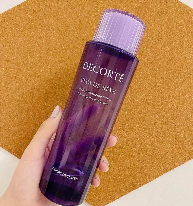 闭口|日系的“四大神水”翻车了?奥尔滨差评多,SKII不值得,黛珂硬撑