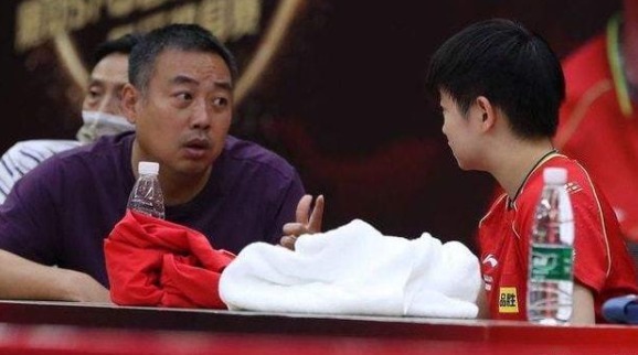 乒乓球|太逗了!刘国梁曝光马龙张继科耍帅诀窍,孙颖莎3秒内能睡着