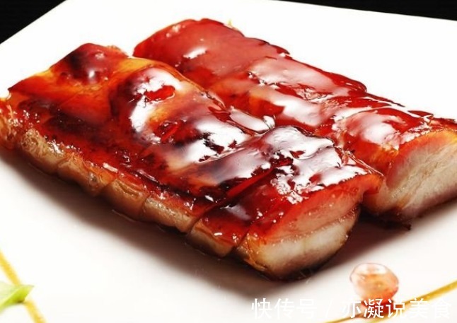 叉烧肉的家庭做法,先腌后焖,不加水不加油,鲜嫩多汁,香气四溢