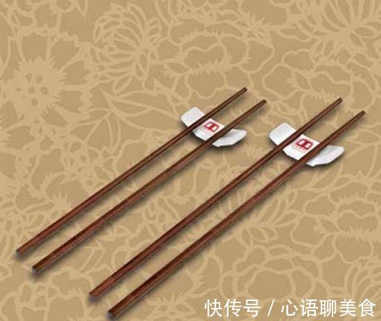 筷子朝上放还是朝下放别不当回事,不少人都放反了