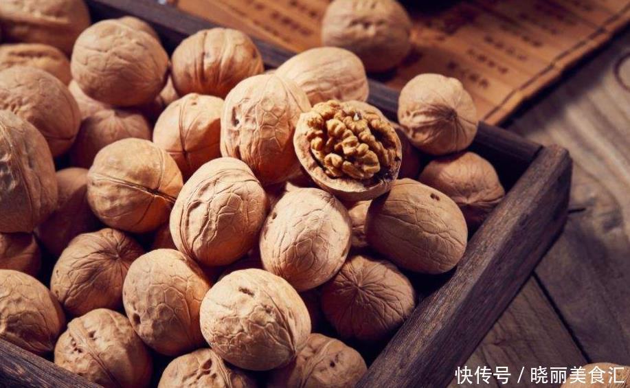 吃核桃好处多多,但要牢记4个禁忌,早知道早受益!