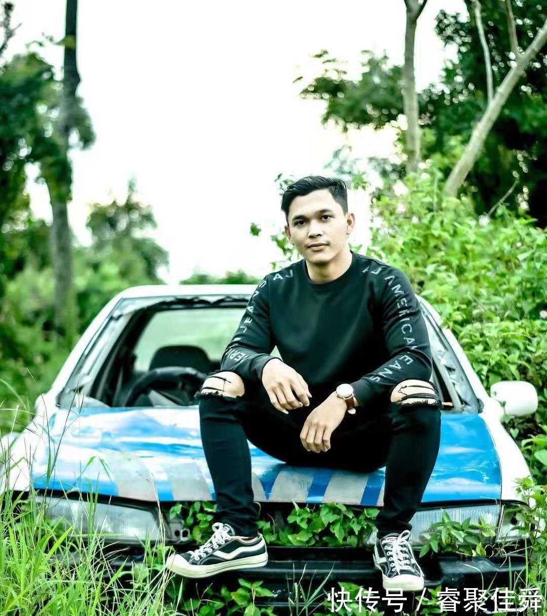 型男|型男的肌肉真的好加分，胸肌、腹肌、麒麟臂都很有料，男友力满满