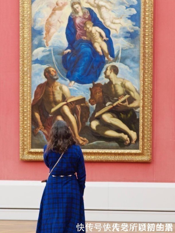 名画@和名画“撞衫”是一种怎样的体验?他花2年专拍艺术界最美的意外