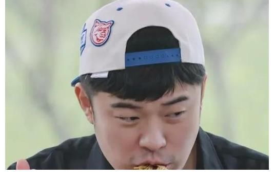 黃磊做的“蔥油拌面”能申請吉尼斯？看張藝興的剩飯，瞬間明白了