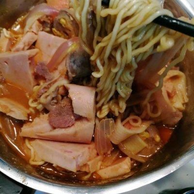 秘制酱料破解韩式部队锅的秘密（2人份）