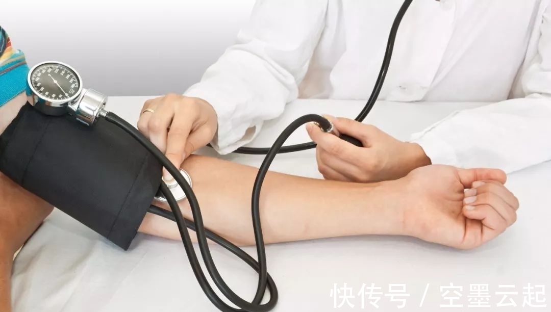 婆婆|孕妇顺产双胞胎后大喊：肚子还在动，医生检查发现惊喜