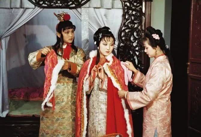 87版红楼梦!坚持不用替身的87版红楼梦,为何单独为宝钗饰演者张莉开先例?