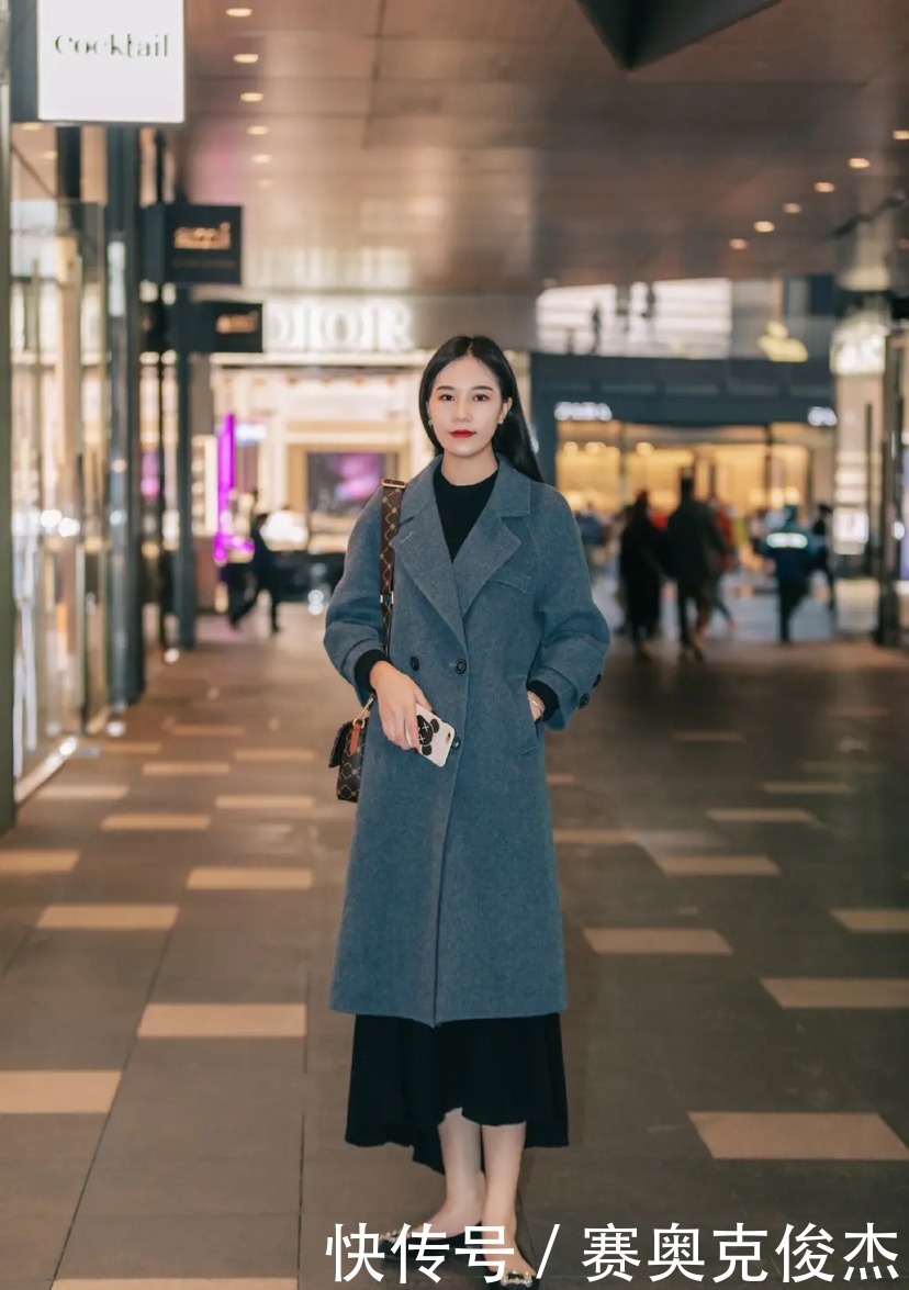 高贵|冬天里的高贵搭配,没有一件风衣可不行