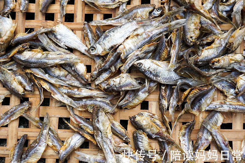 鱼干|天冷多煮这菜高蛋白低脂肪,肉多刺少,是孩子补钙长个的好帮手