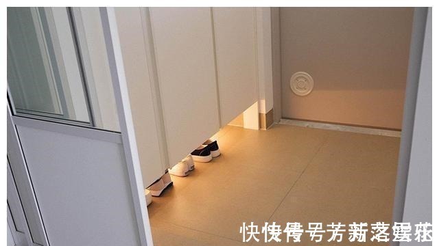 全屋|她家玄关太好看了,一进门就被美到,喜欢这样务实不花哨的装修!