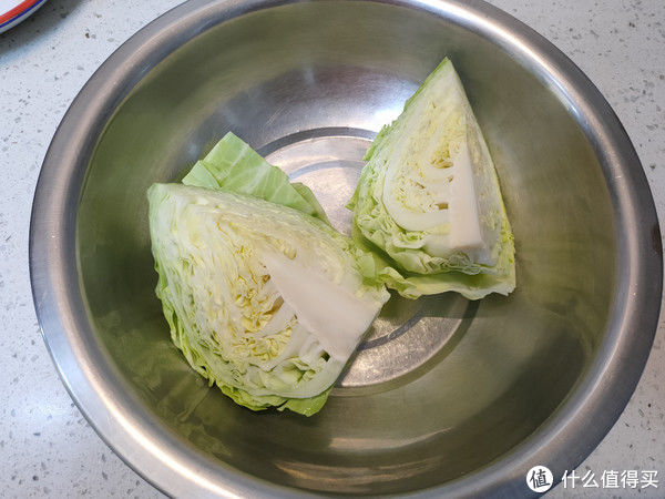 大厨教你一招炒包菜，脆爽入味特好吃