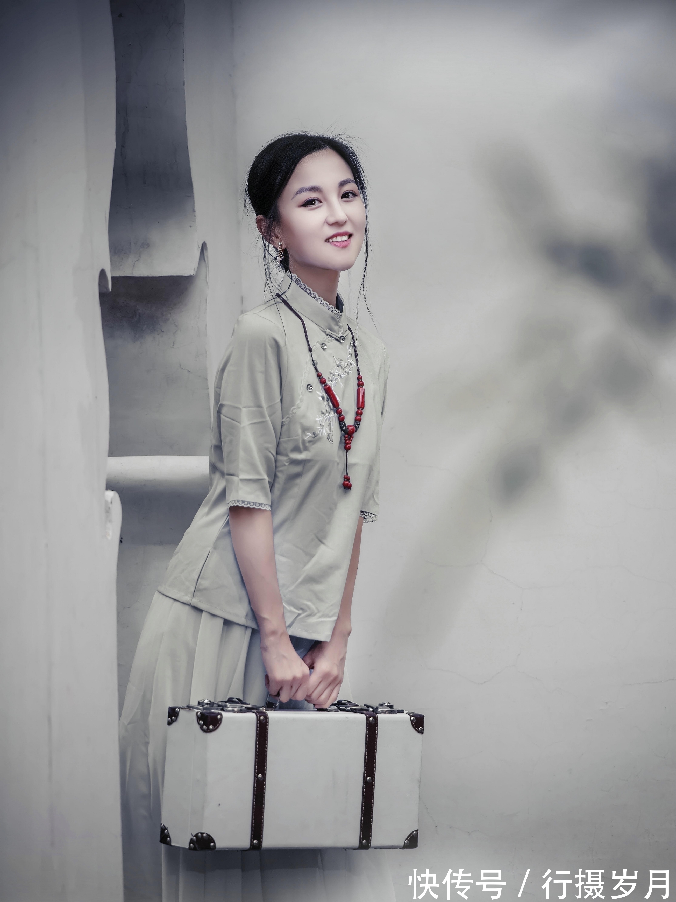 身体@有一种思念,在身体里流转,铅华不染