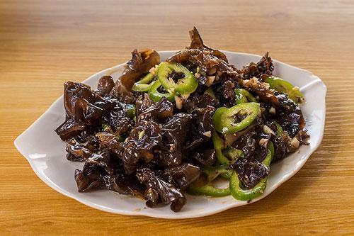 慢性支气管炎|爱吃木耳的注意了!木耳这样搭配很伤身体,别到了医院才知道!