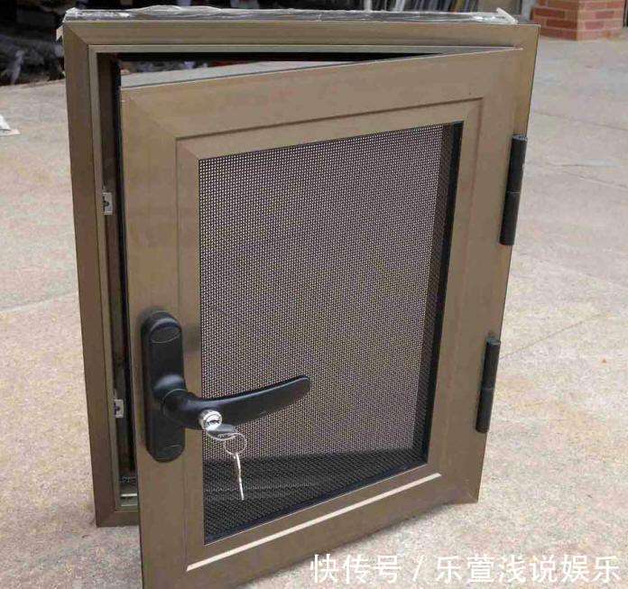 防火灾|越来越多人不装纱窗了,现在聪明人流行装这种,成本低又能防盗