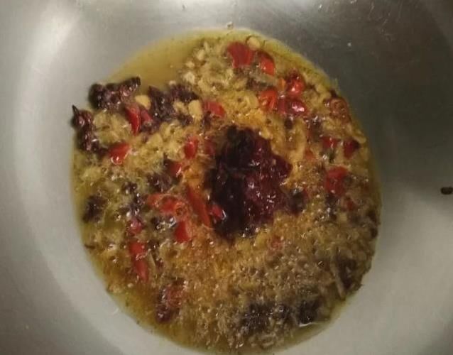 切成|这样做鱼,我们家隔三差五吃一次,永远也吃不腻