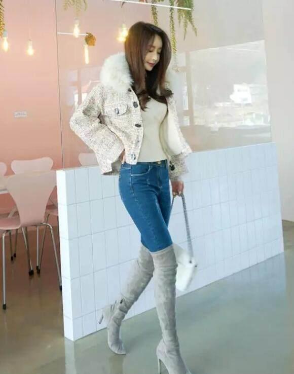 韩范的紧身牛仔裤,彰显青春活力,修身而不受束缚