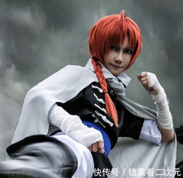 Cosplay 银魂 神威 实力强大的帅气男子 快资讯