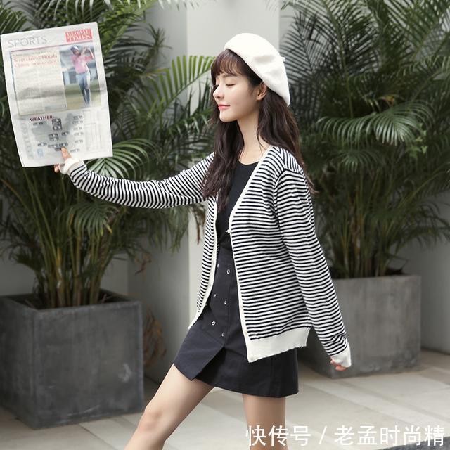 开衫 开春的早晚有凉意,你非常需要一款针织开衫来保暖