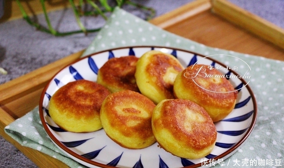 宝妈|用牛奶和苹果做饼，当早餐太赞了，大人孩子喜欢，网友：聪明做法