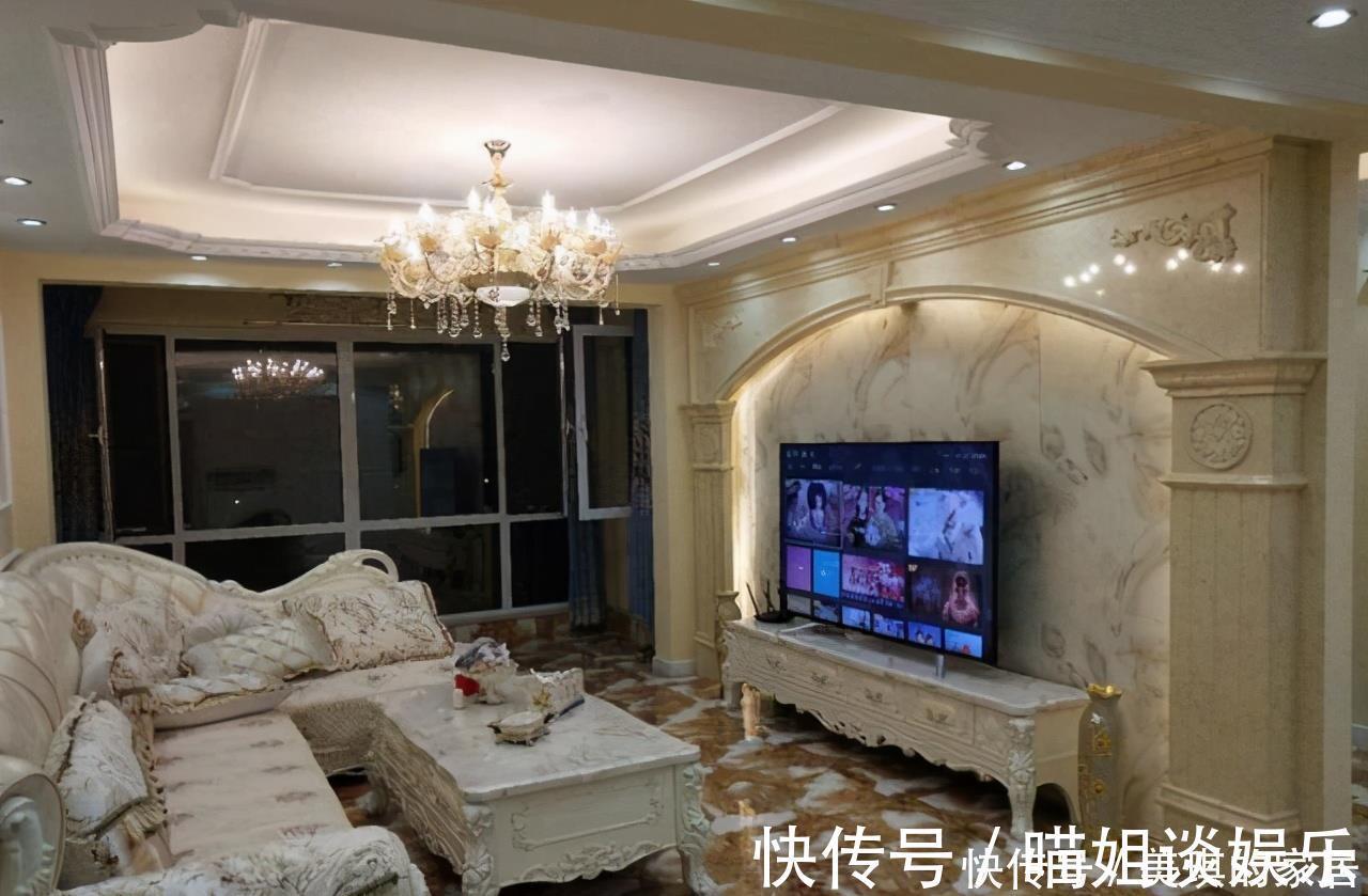 柜子|老公一手装修的新房,地砖真是一言难尽,客厅大柜子更是让人无语
