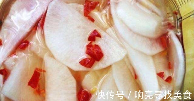 原来饭店的腌萝卜这么好吃是有秘诀的，学会这招，萝卜脆爽又入味！