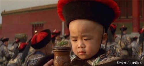 溥仪|溥仪晚年去理发,他一本正经问了理发师一个问题,众人都笑出了声