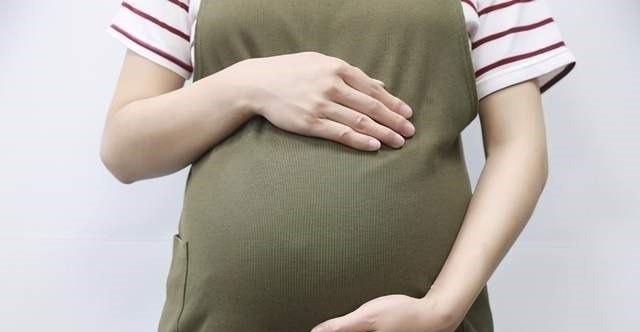 胎心|怀孕8个月，产检被告知多条腿，娃生下全家乐了，网友反应很直接