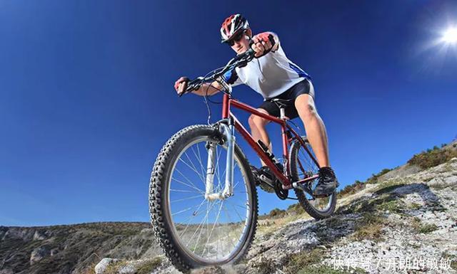 火箭即使蜗速都可以飞出太空,而为什么飞机再快也飞不出去