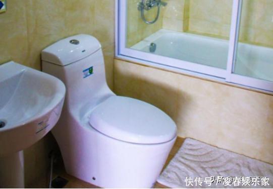 知识|住酒店时,为什么要烧一壶开水倒马桶上?看完涨知识了
