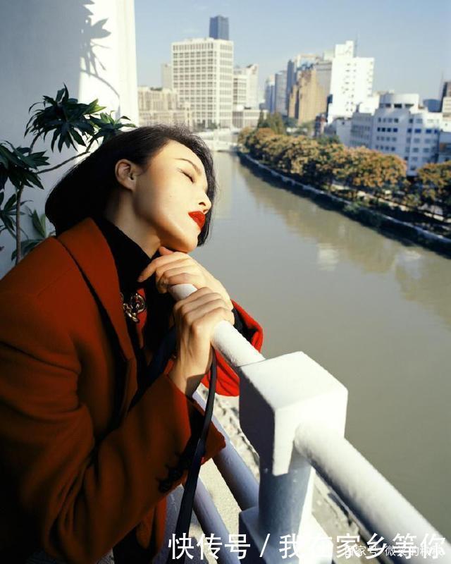 时尚博主|过年像她们这样穿红色,也太美了吧!