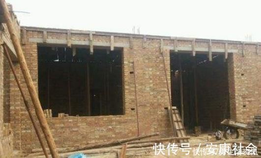 农村|农村建房为什么后墙不留窗农民说出这三个原因,真是尽显智慧!
