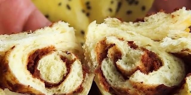 5个鸡蛋加1碗面粉，不用蒸不用烙，简单一做，出锅小孩儿馋哭了