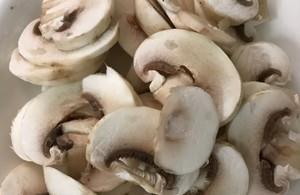 家常蘑菇菜谱,芦笋蘑菇炒虾仁,简单美味下饭,适合夏天