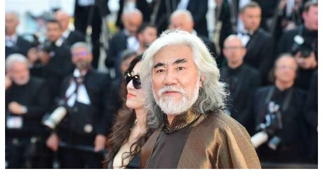 孙红雷|“嘴毒”名导张纪中：笑侃那英不红，孙红雷眼小，还说黄子韬松垮