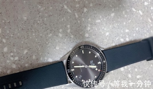 深潜器|有一种贵叫低调,35岁解毒宝珀五十噚深潜器