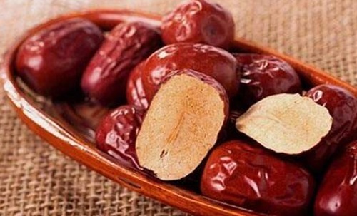 王敦娶|古代皇家厕所中会放一大堆干枣,不能用来吃,那用来干嘛的?