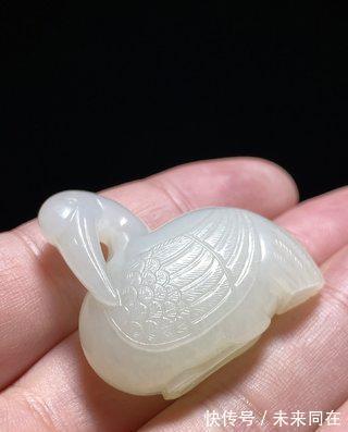 阴线!清乾隆和田玉籽料 白玉 庭院仕女 子冈牌 诗文牌