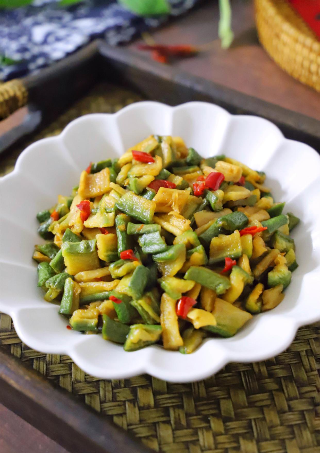 多加理会|夏天萝卜如此做，随手一炒就是下饭菜，清脆入味，比大鱼大肉开胃