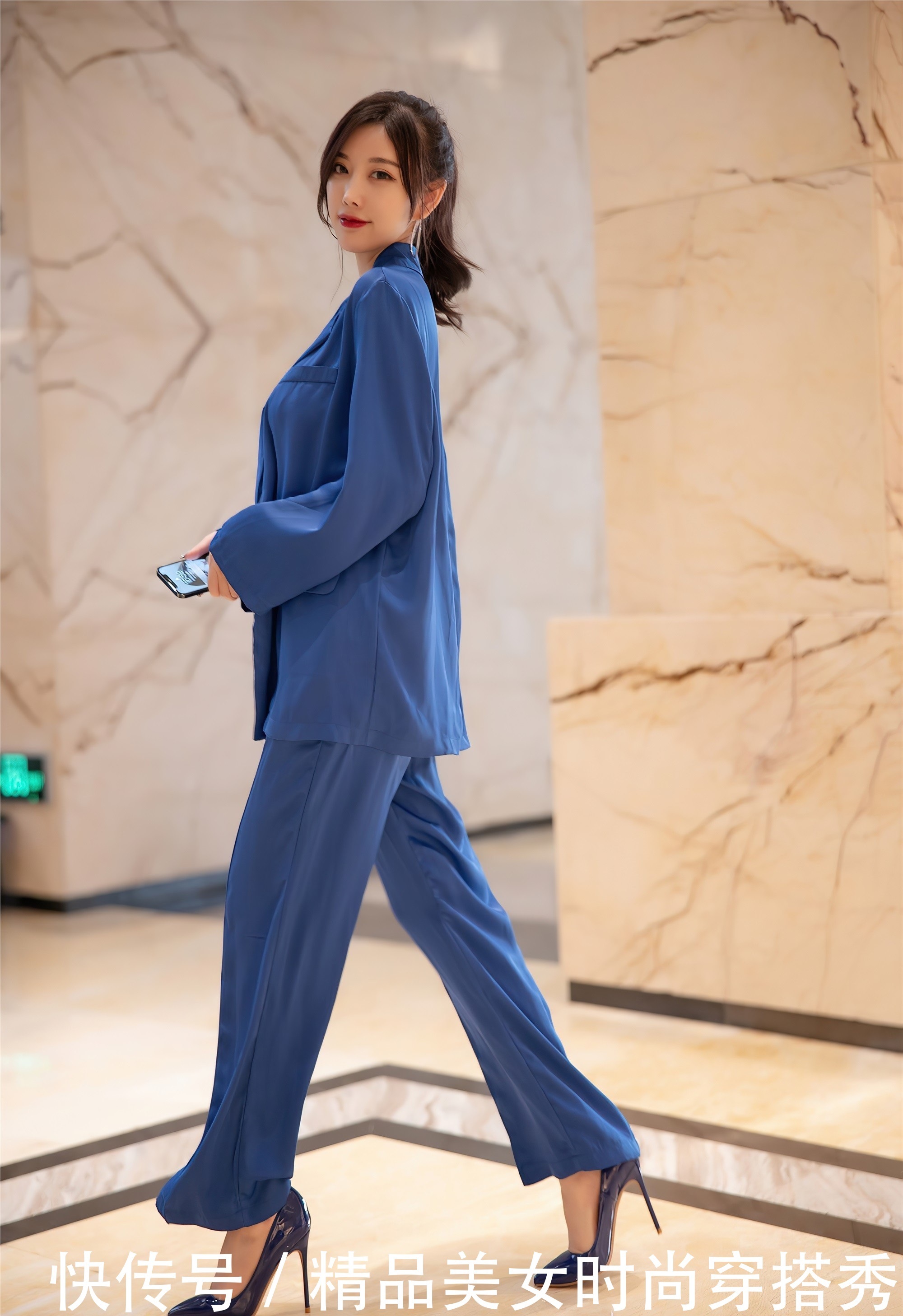 职场|职场穿搭不同色彩的套装,让你的职场生活增光添彩,绽放女性魅力