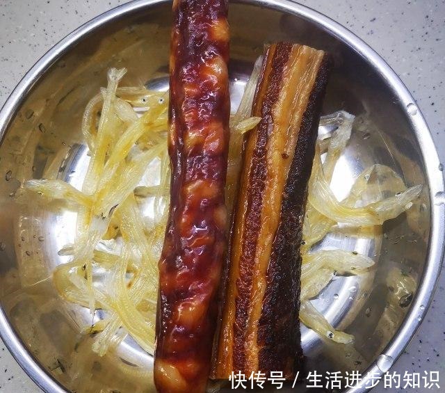  蒸腊肠腊肉，属于冬天的美味