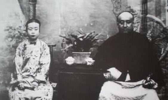 衍圣公|中国最排面的婴儿出生时军队保护产房,国家鸣13响礼炮为他庆生