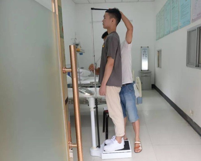 长高|14岁男孩178cm,儿科医生长高的青春期时期,妈妈4点做得对