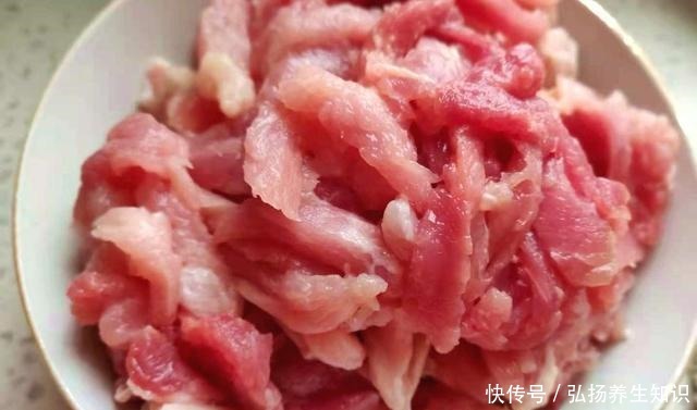 新年里，这菜一定要吃点，清香脆嫩又低脂，通肠道防便秘解腻开胃！