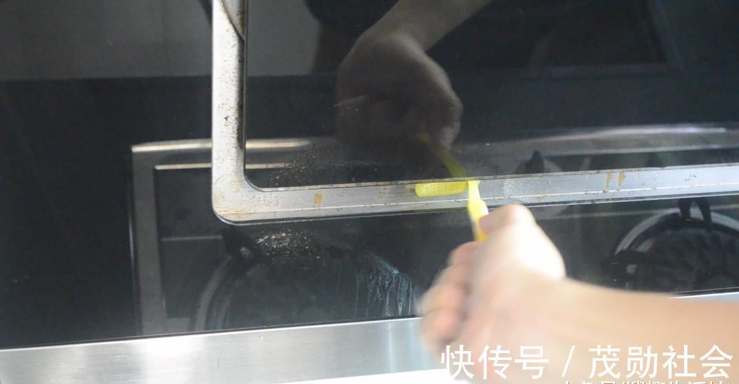 香皂和雪碧混合在一起, 解决了很多家庭困扰的烦恼, 看完赶紧试试