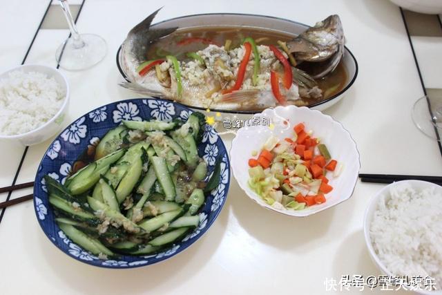 母女俩午餐这样吃,营养好吃清爽不长胖,网友不奢侈不浪费真好