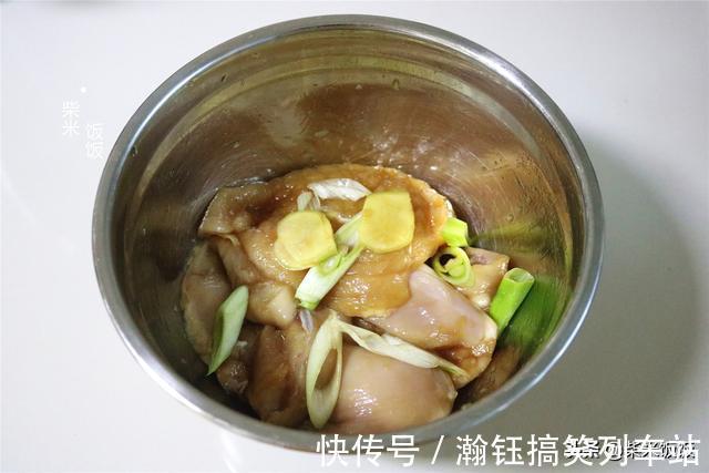 鸡胸肉|比猪肉便宜，比牛肉更嫩，煎一煎外酥里嫩，这肉太香了