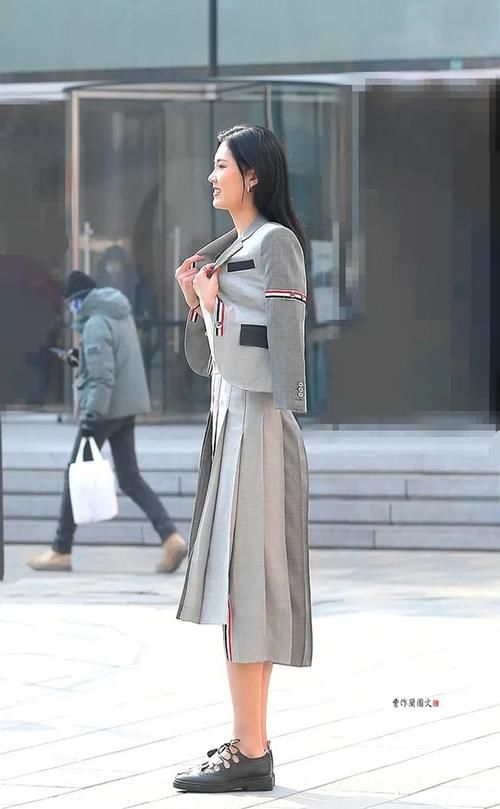 三里屯美女，脚踝之美也能很惊艳