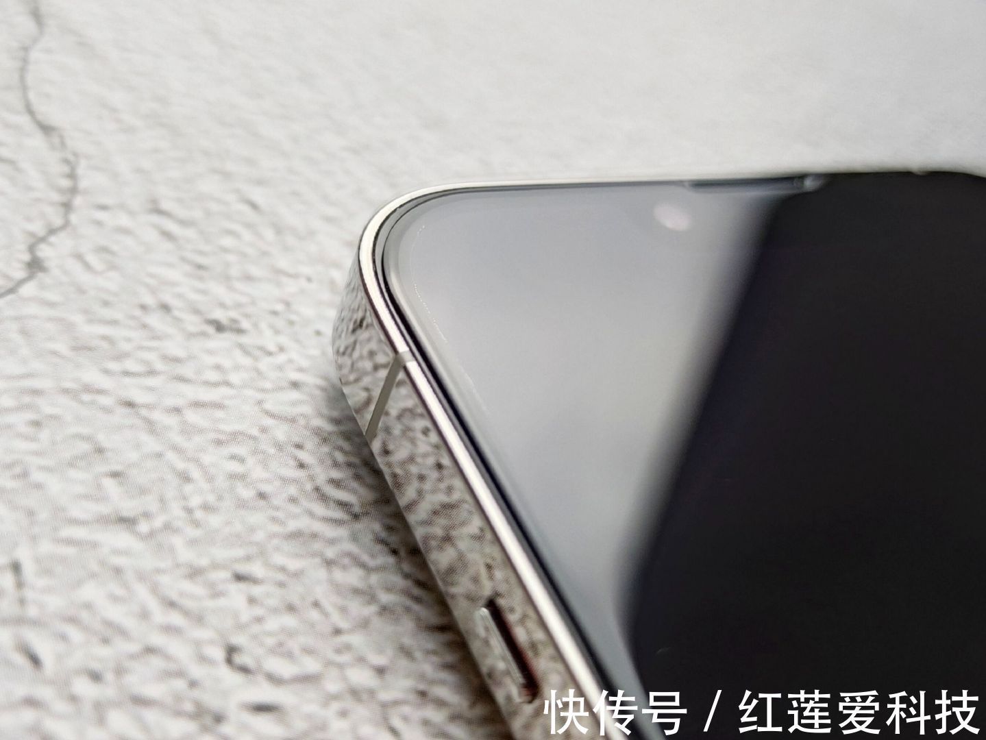 康宁玻璃|给你的iPhone换上邦克仕全家桶是一种什么体验？